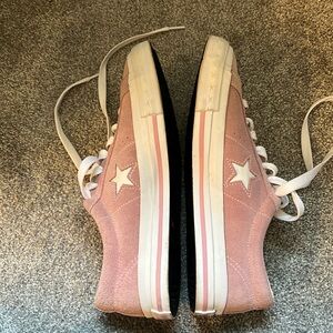 Pink suede converse